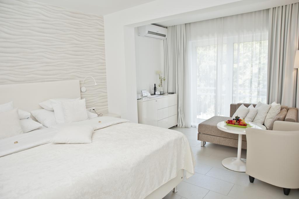 Seehotel Europa Velden am Woerthersee Room photo